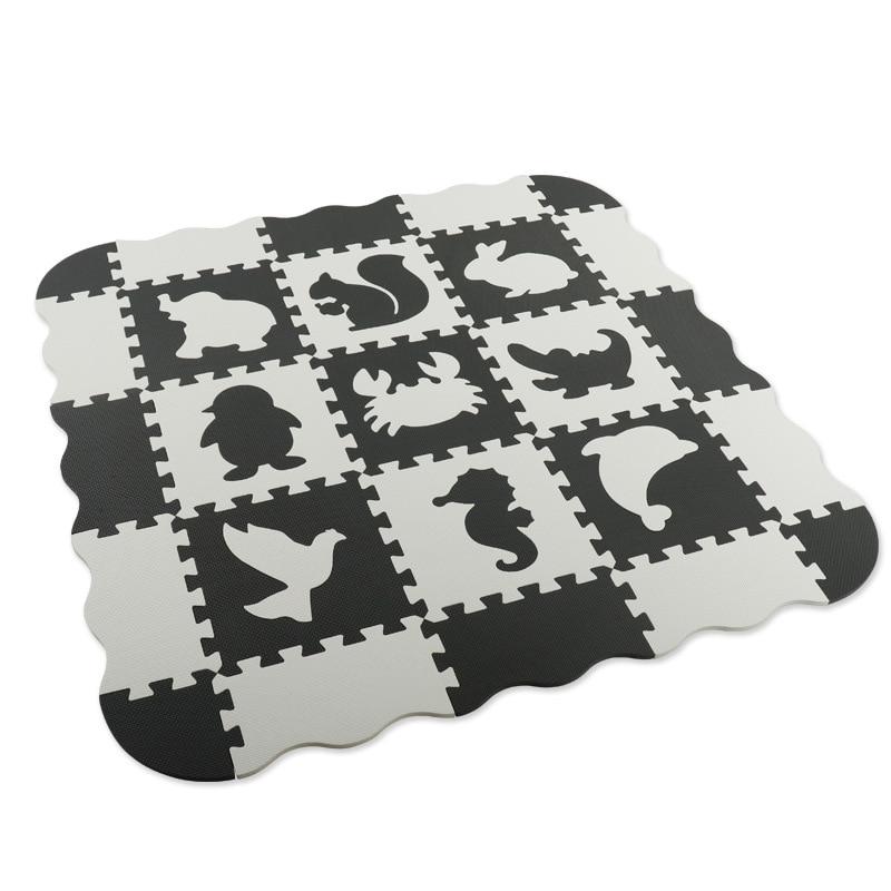 Tapis de bébé en puzzle avec clôture